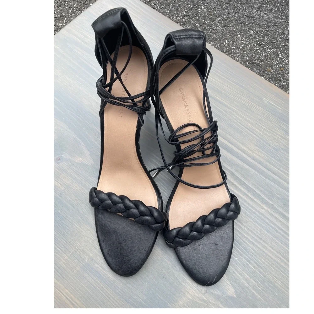 BANANA REPUBLIC Treccia Leather Heels Black Color Size 9 - Picture 1 of 11